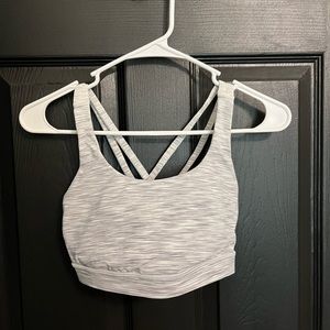 EUC Lululemon Space Dye Grey Energy Bra Size 6